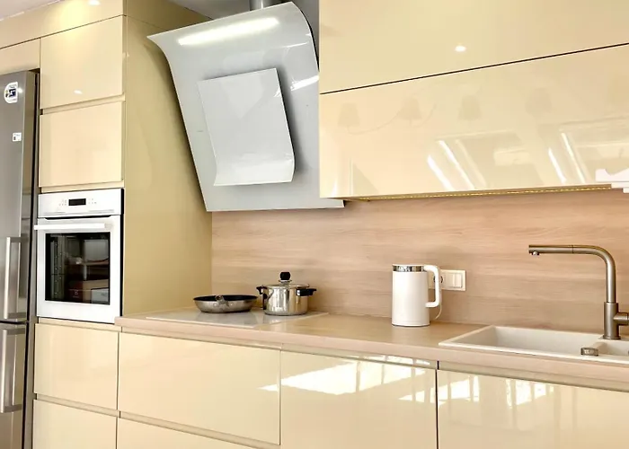 Jaukus Butas Prie Juros Klaipeda