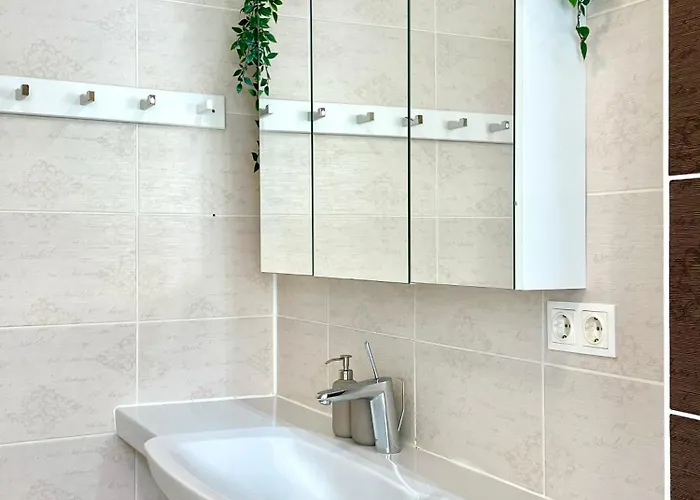 Jaukus Butas Prie Juros